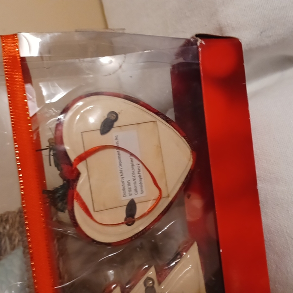 New Saint Nick set of three ornaments/ frames - Picture 8 of 8